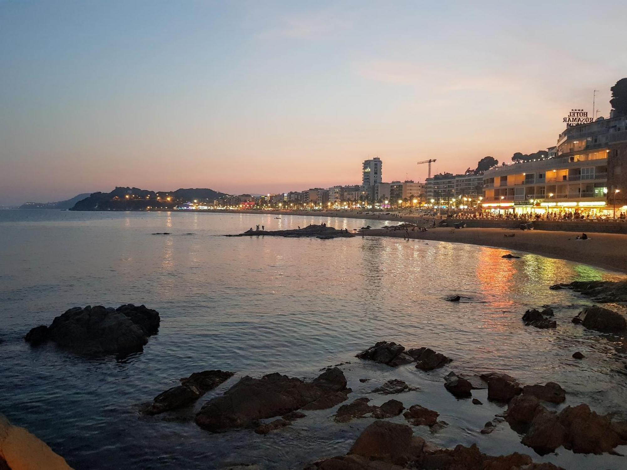 Apartamentos Zodiac Lloret de Mar Buitenkant foto